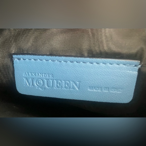 Authentic Alexander McQueen Dual pouch - Picture 2 of 10